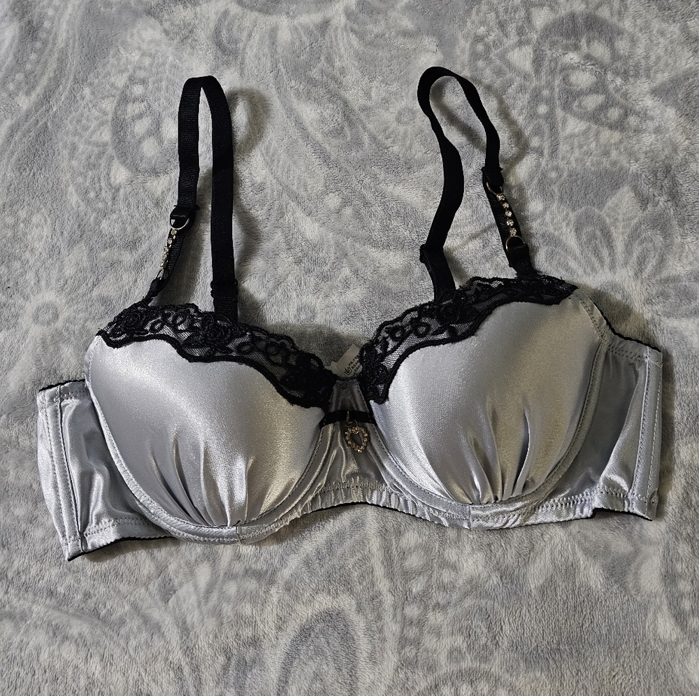 NEW Women Bra Size 36A